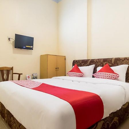 מדאן Oyo 723 Penginapan Nia Mandiri Syariah מראה חיצוני תמונה